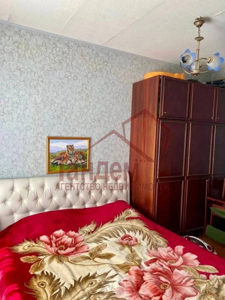 1000284989